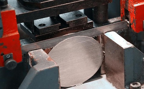 池州影响双金属带锯条使用寿命的主要因素有哪些？